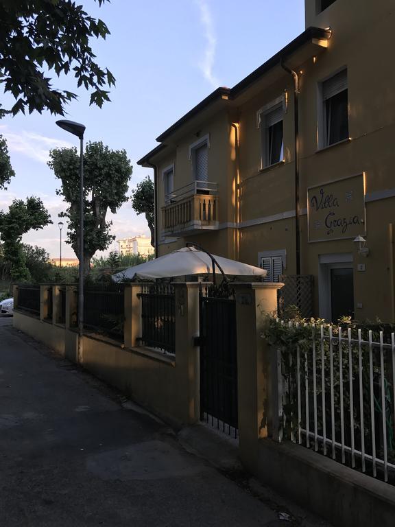 格拉齐亚别墅酒店 里米尼 外观 照片