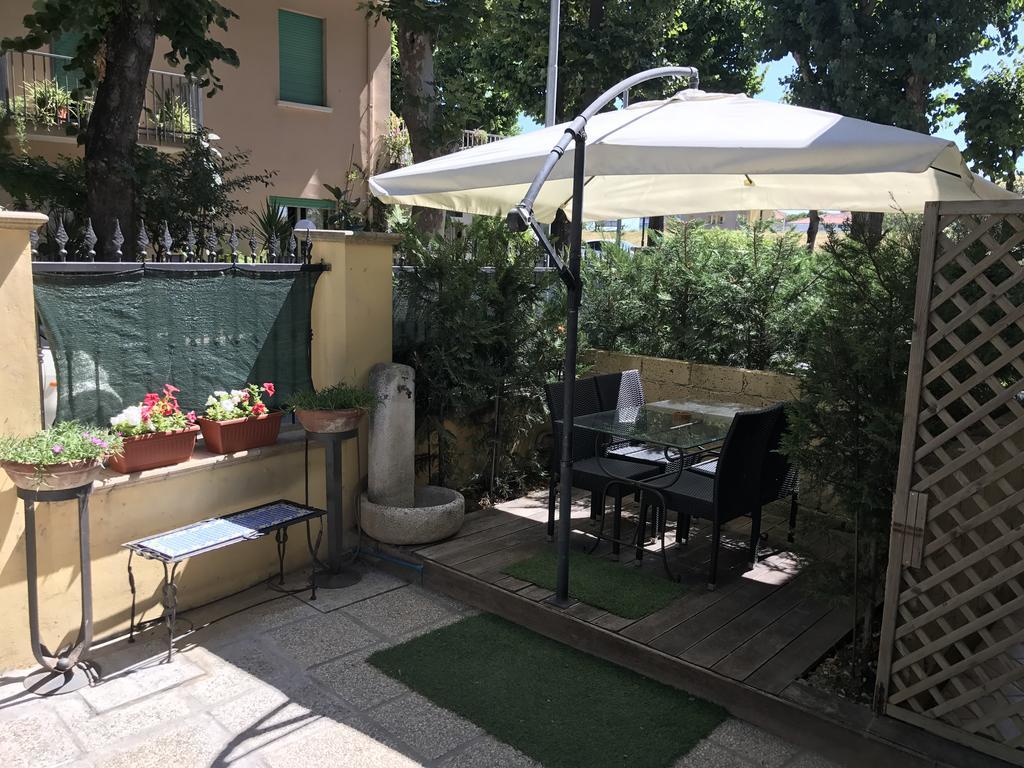 格拉齐亚别墅酒店 里米尼 外观 照片